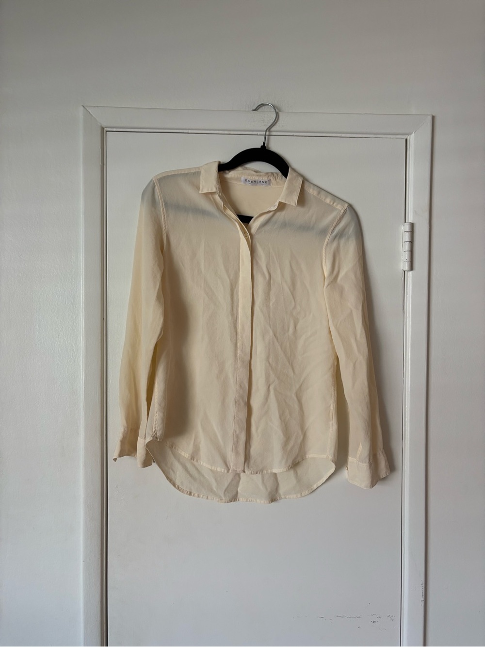 Everlane The Must-Have Shirt in Washable Silk Cream Button-Up Top Size XS